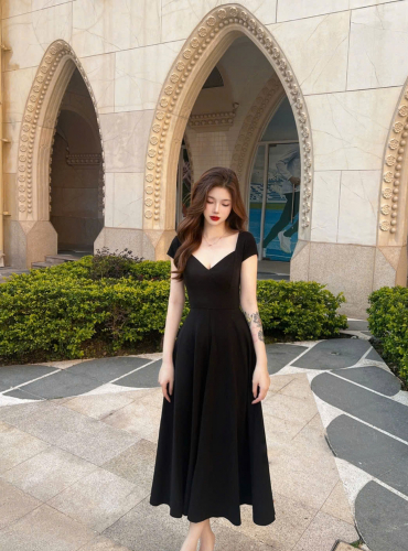 Mikita Dress_Đen